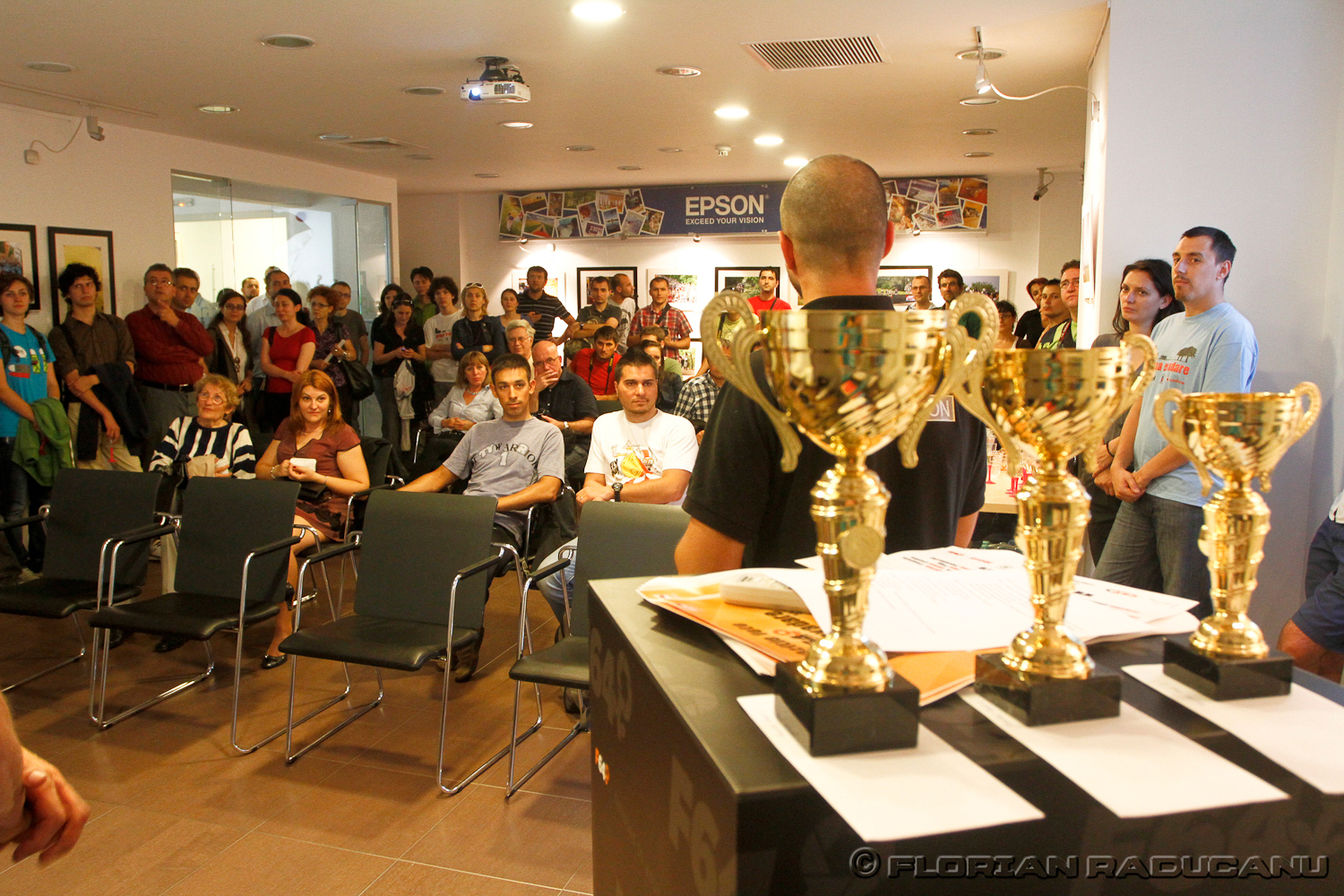  Prima evadare 2012 – Vernisaj