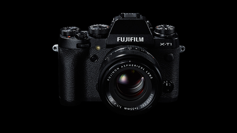 S-a lansat noul mirrorless FUJIFILM X-T1