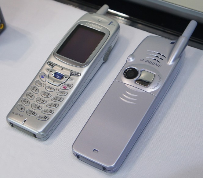 primul telefon cu camera foto