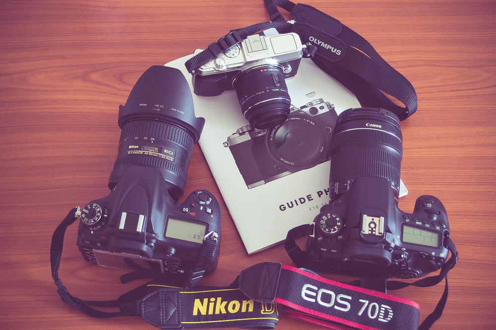  Confruntarea senzorilor : mirrorless vs. DSLR