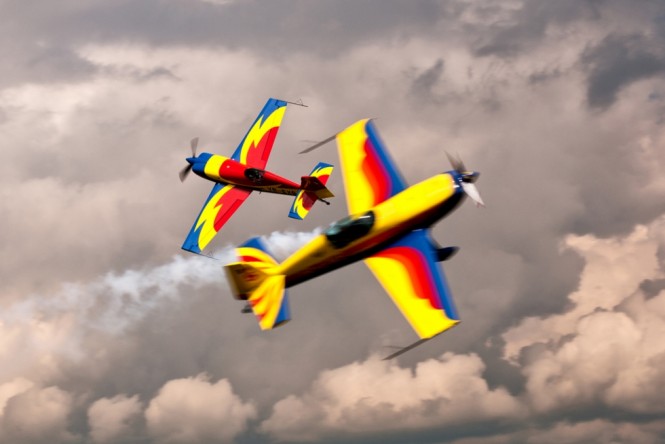 Concurs „Avion, cu motor...” | Hawks of Romania