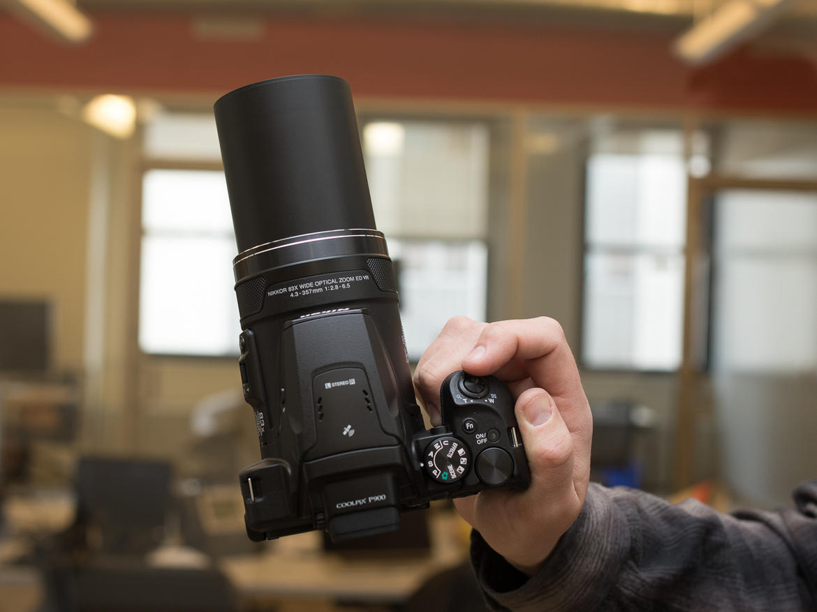  Nikon P900 : Un superzoom surprinzător