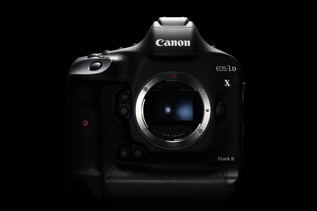  Profitați de fiecare moment cu noul Canon EOS-1D X Mark II