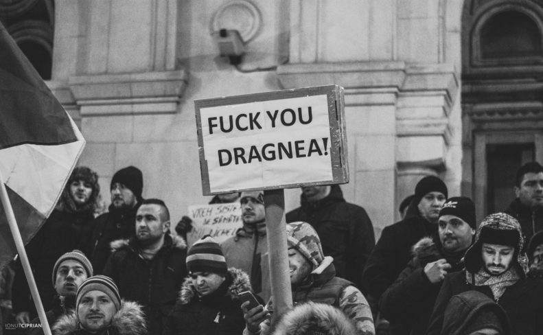 protestul împotriva grațierii