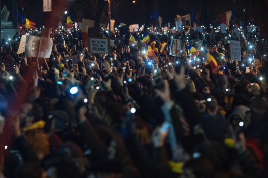 protestul împotriva grațierii