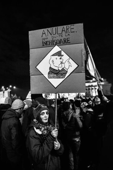 (c) Daniel Căluian