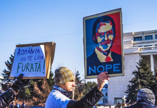 protestul împotriva grațierii