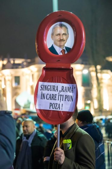protestul împotriva grațierii