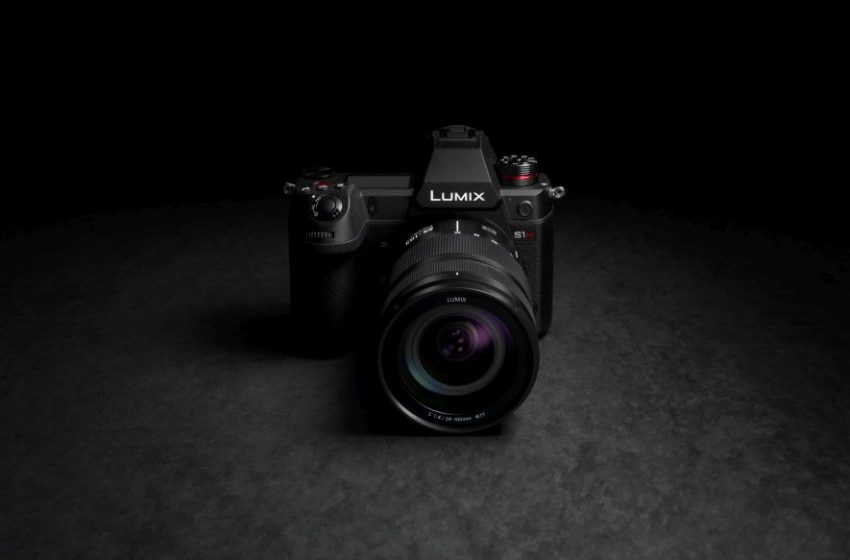  Panasonic lansează actualizarea de firmware 2.1 pentru Lumix S1H care permite transmiterea semnalului video în format RAW