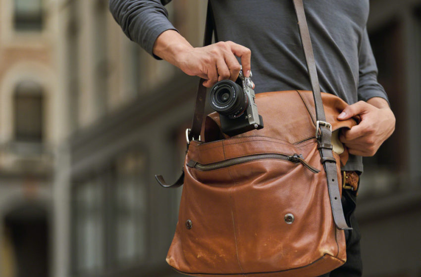  Sony lansează noua cameră Alpha 7C și un nou obiectiv zoom