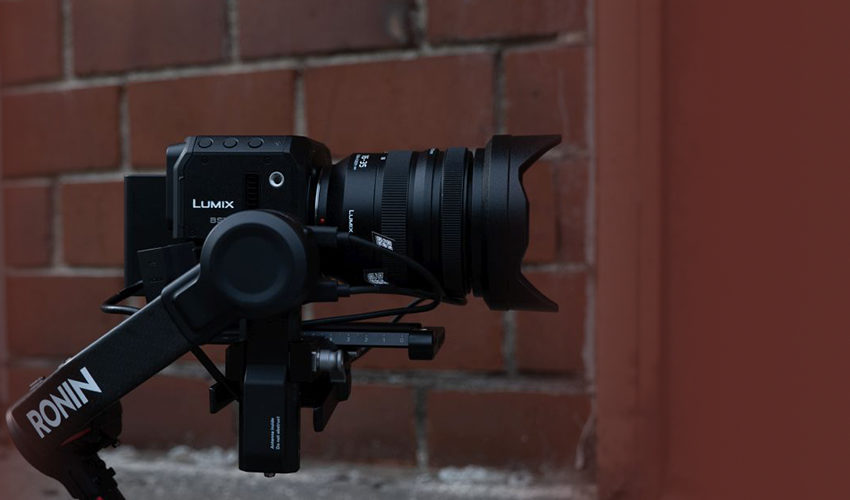  Panasonic LUMIX BS1H – noua cameră Full-Frame 6K mirrorles tip box pentru cinema și transmisiuni live