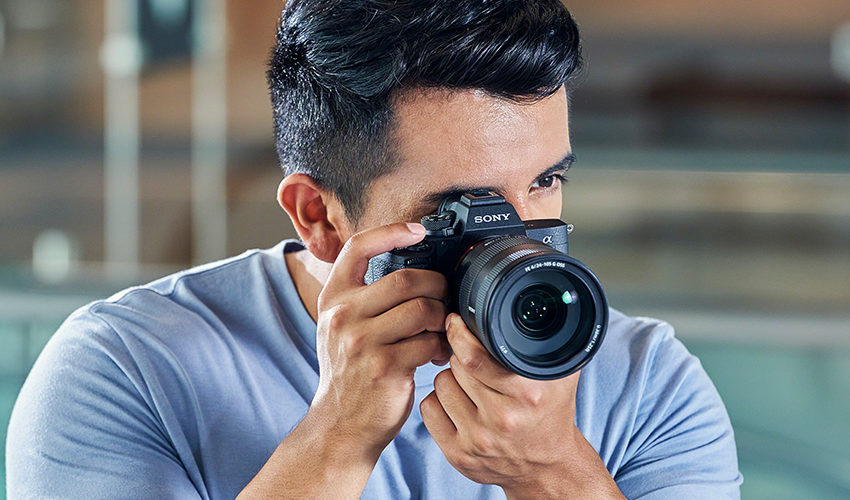  Noua cameră Sony Alpha 7 IV redefinește standardele
