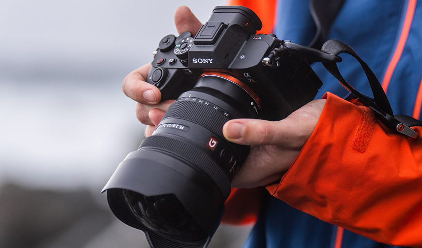  Sony lansează camera Sony A7R V