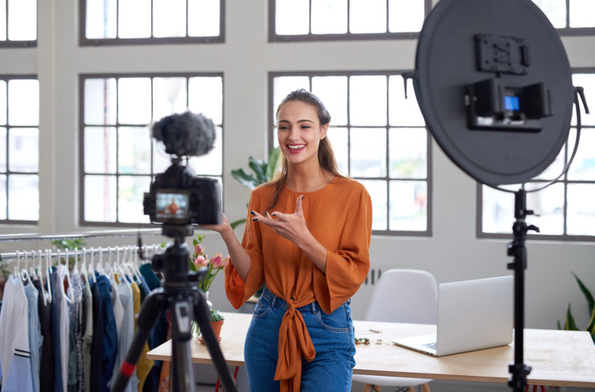  De ce aparate digitale are nevoie un influencer la început de drum?