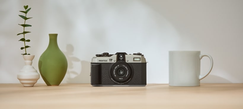  Pentax 17 : înapoi la origini, înapoi la analog