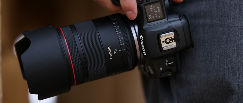  Canon anunță RF 35mm f/1.4 VCM – primul obiectiv fix hibrid si un nou bliț Sppedlite