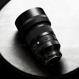 03_SIGMA_Marketing_Art_85mm_F1.2_1080x1080_POST